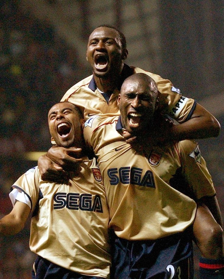 Arsenal - 2001-2002 - Away - [Retro]