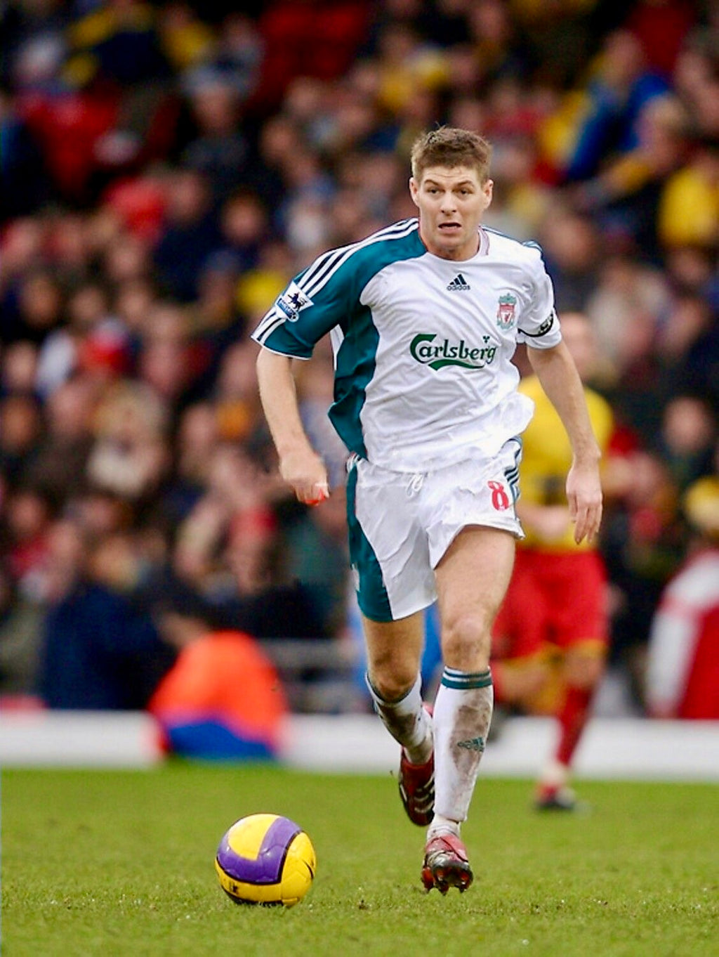 liverpool-2006-07-away-retro-gerrard